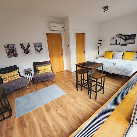 Top Floor Room In Baker St ロンドン エクステリア 写真