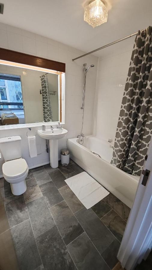 Top Floor Room In Baker St ロンドン エクステリア 写真