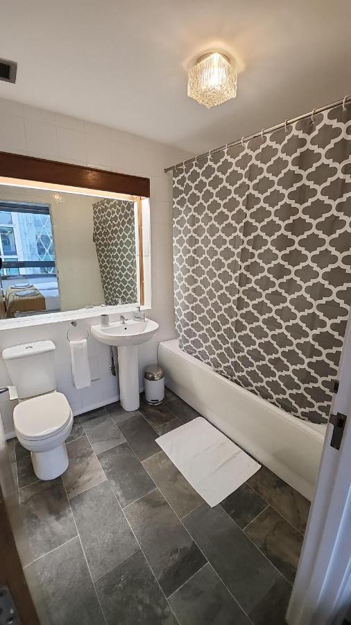 Top Floor Room In Baker St ロンドン エクステリア 写真