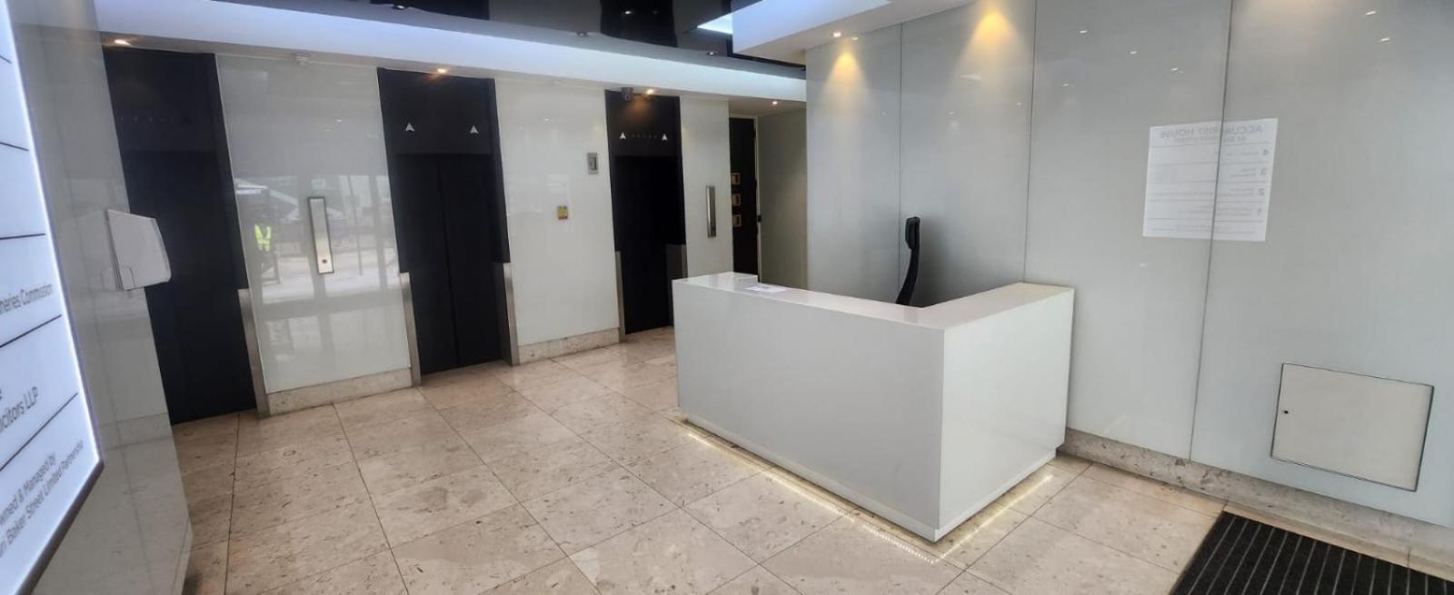Top Floor Room In Baker St ロンドン エクステリア 写真